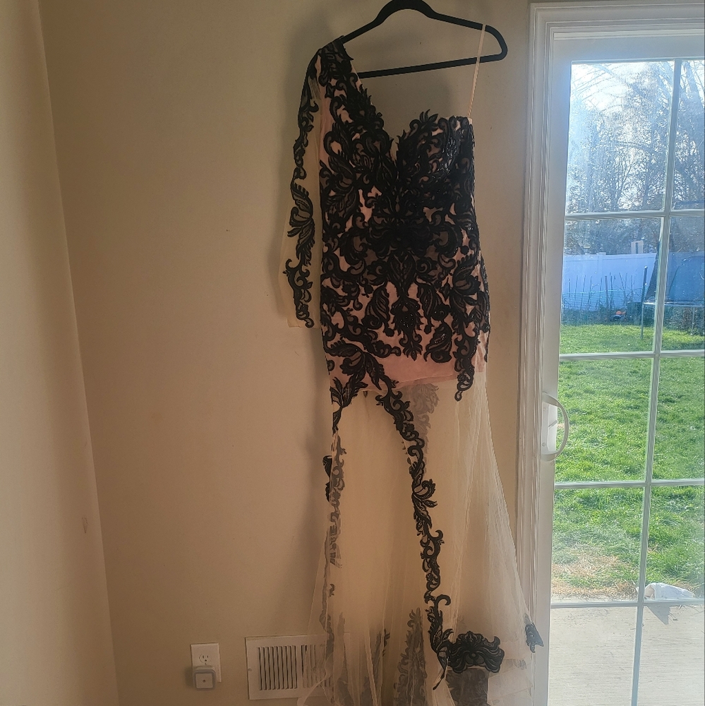 Portia & Scarlet Gown